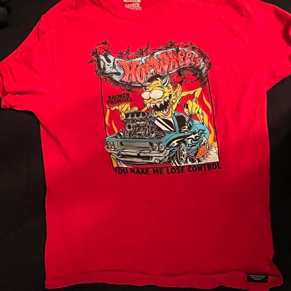 Hot Wheels Tee Size: S